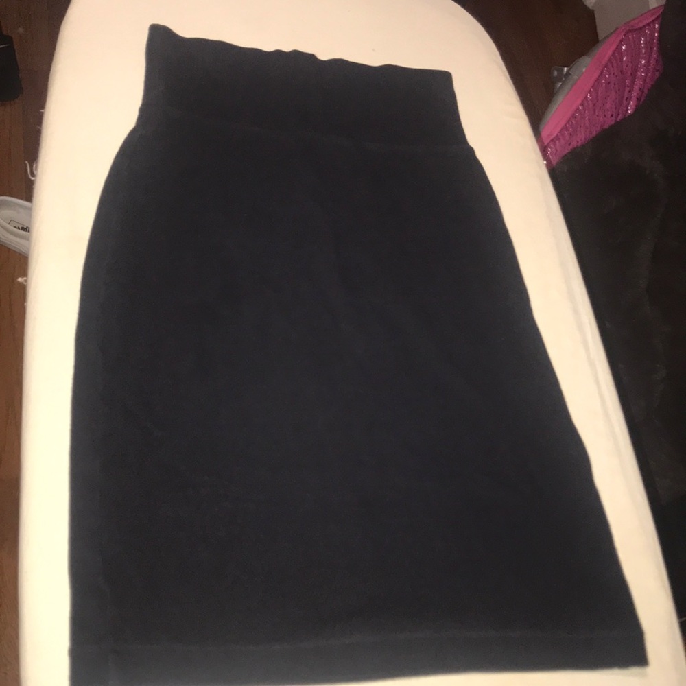 Black skirt